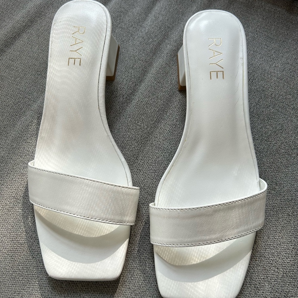 Raye - Julie heel